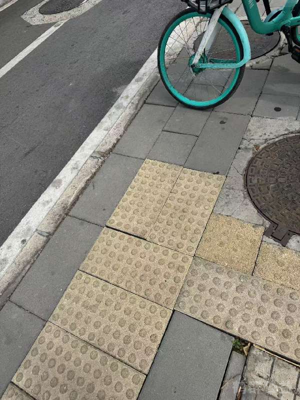 盲道问题处理后图片